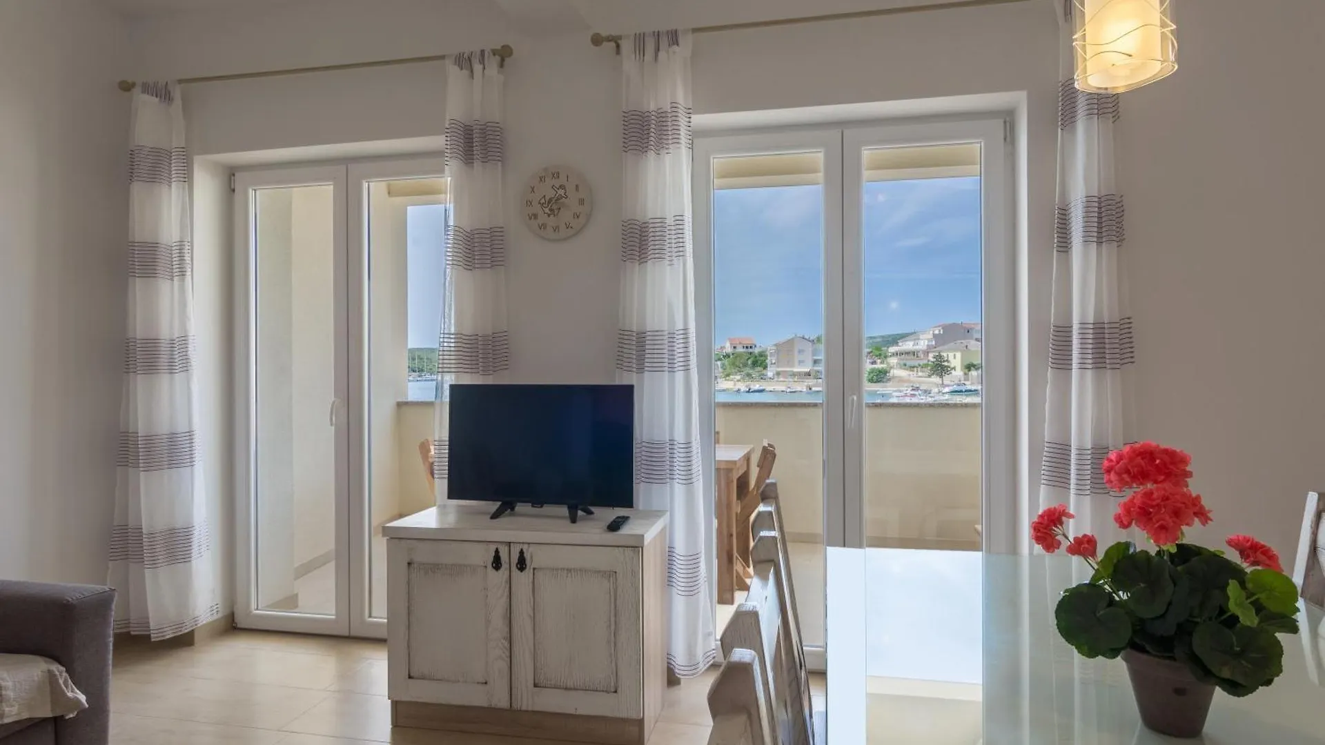 Stara Kuca Apartments Simuni