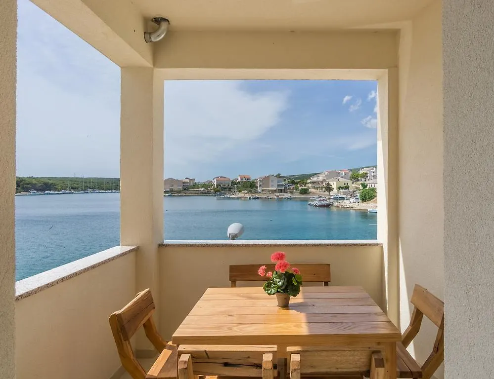Stara Kuca Apartments Simuni