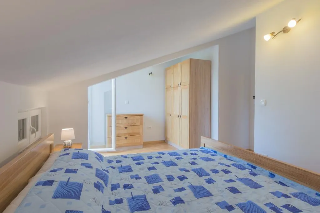 Stara Kuca Apartments Šimuni