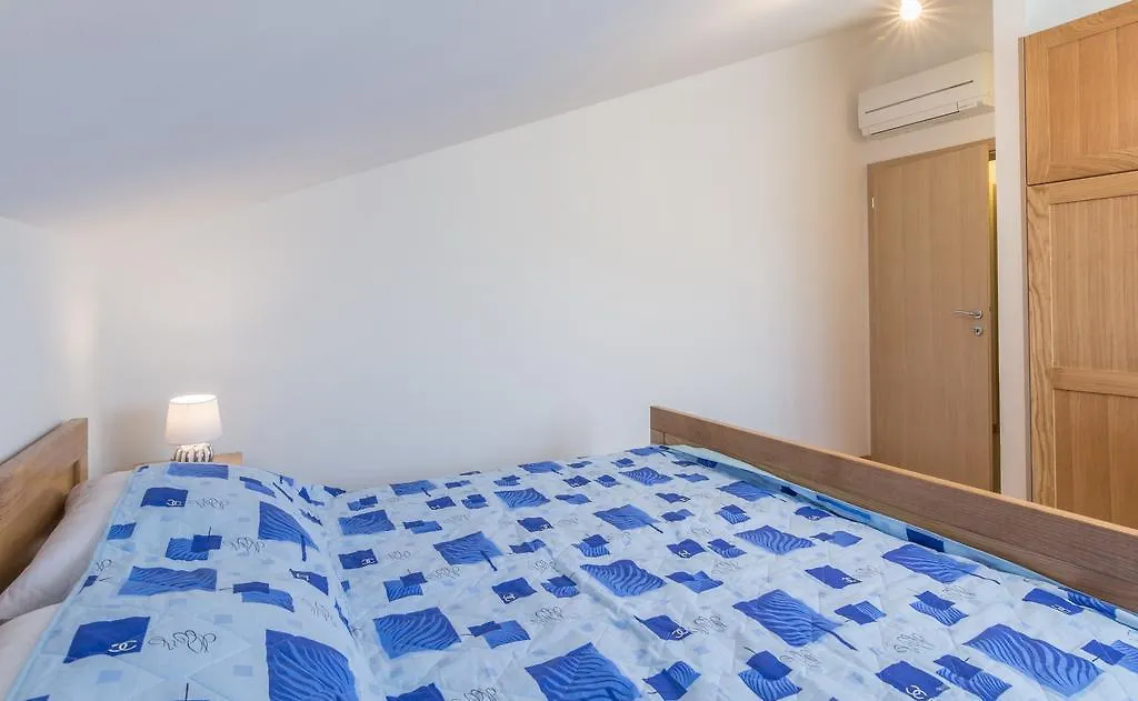 Stara Kuca Apartments Simuni