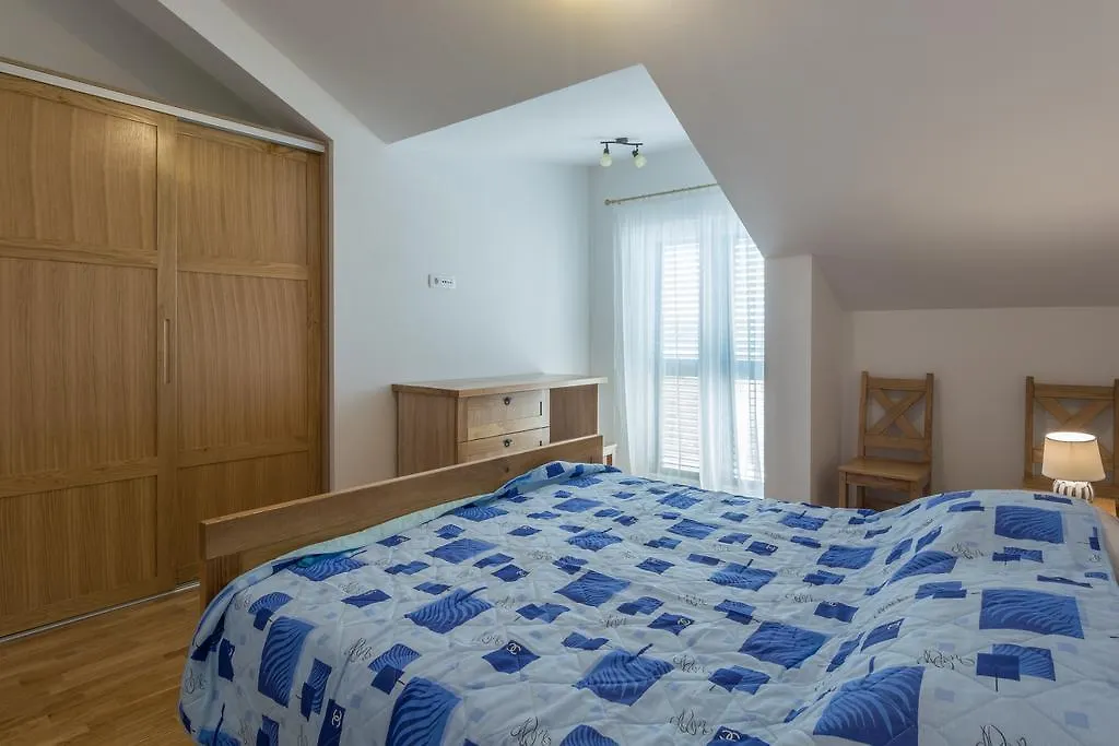 Stara Kuca Apartments Šimuni